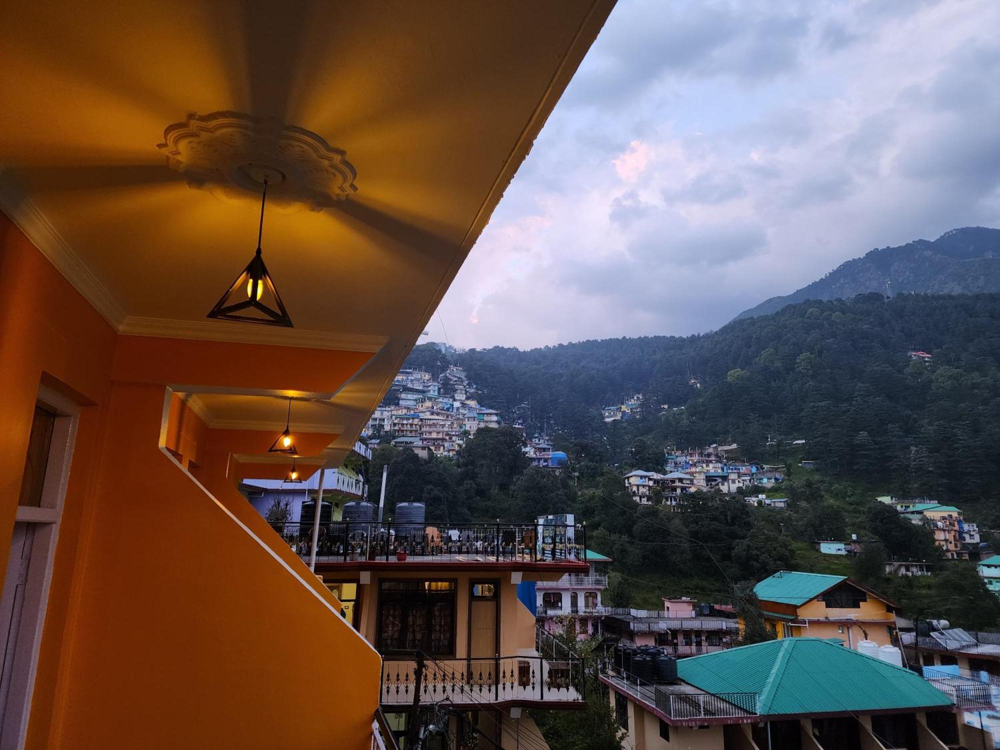 The Bougainvillea, Mcleodganj Dharamsala Zewnętrze zdjęcie